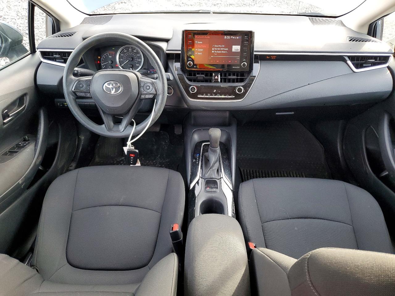 2022 TOYOTA COROLLA LE photo 22