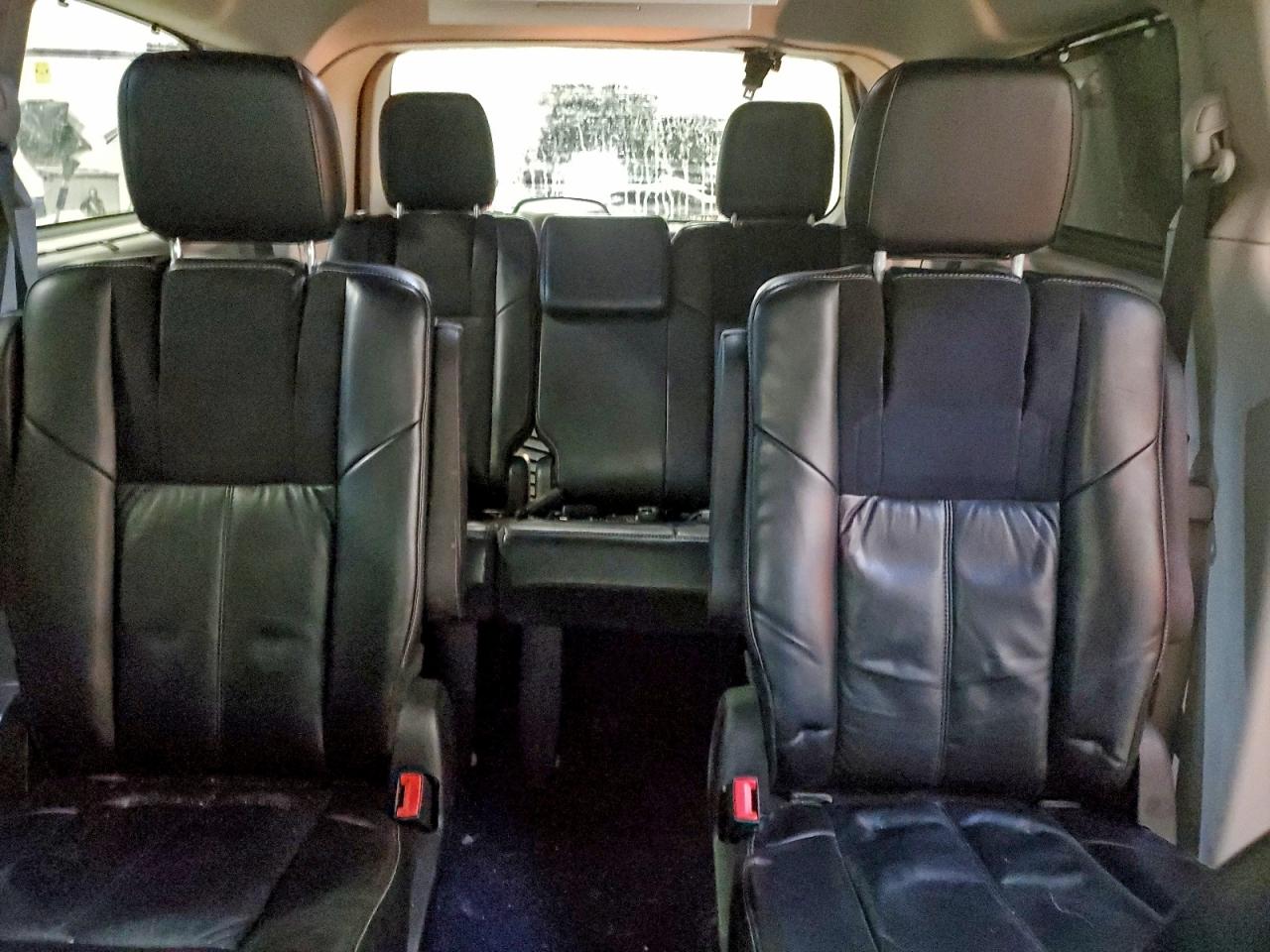 2013 CHRYSLER TOWN & COUNTRY LIMITED photo 10