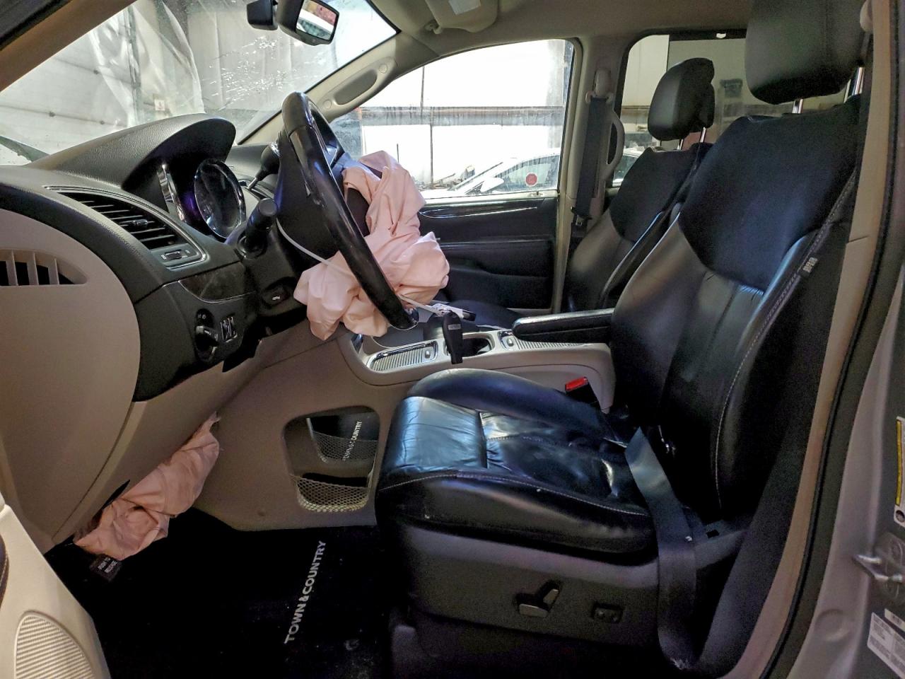 2013 CHRYSLER TOWN & COUNTRY LIMITED photo 7