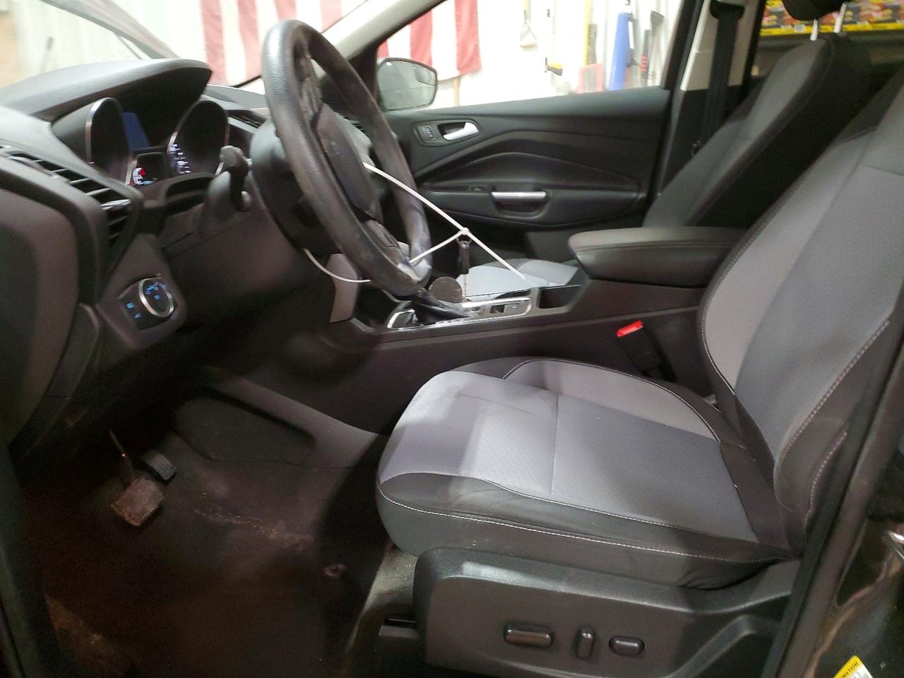2018 FORD ESCAPE SE photo 3
