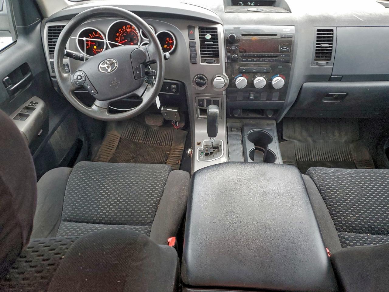2011 TOYOTA TUNDRA DOUBLE CAB SR5 photo 8