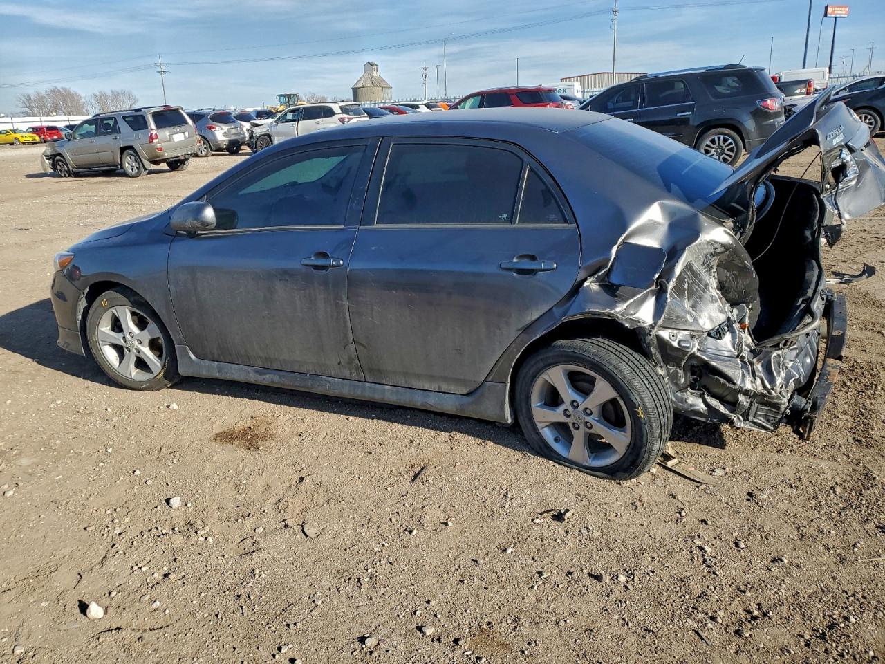 2013 TOYOTA COROLLA BASE photo 2