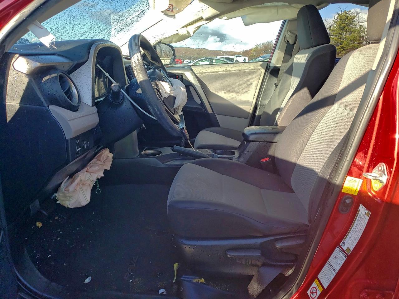 2013 TOYOTA RAV4 LE photo 7