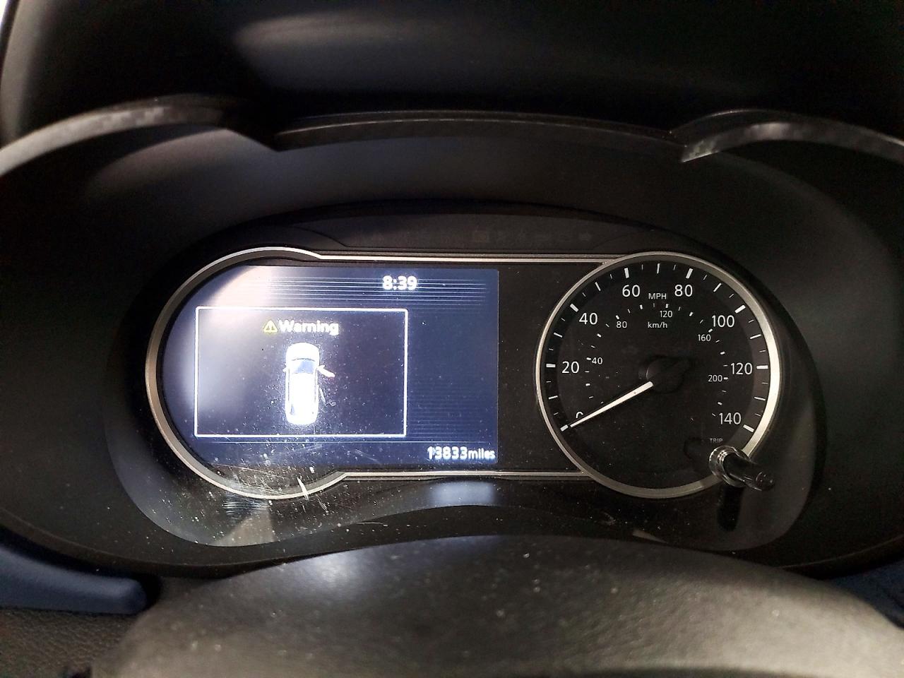 2025 NISSAN VERSA SV photo 9
