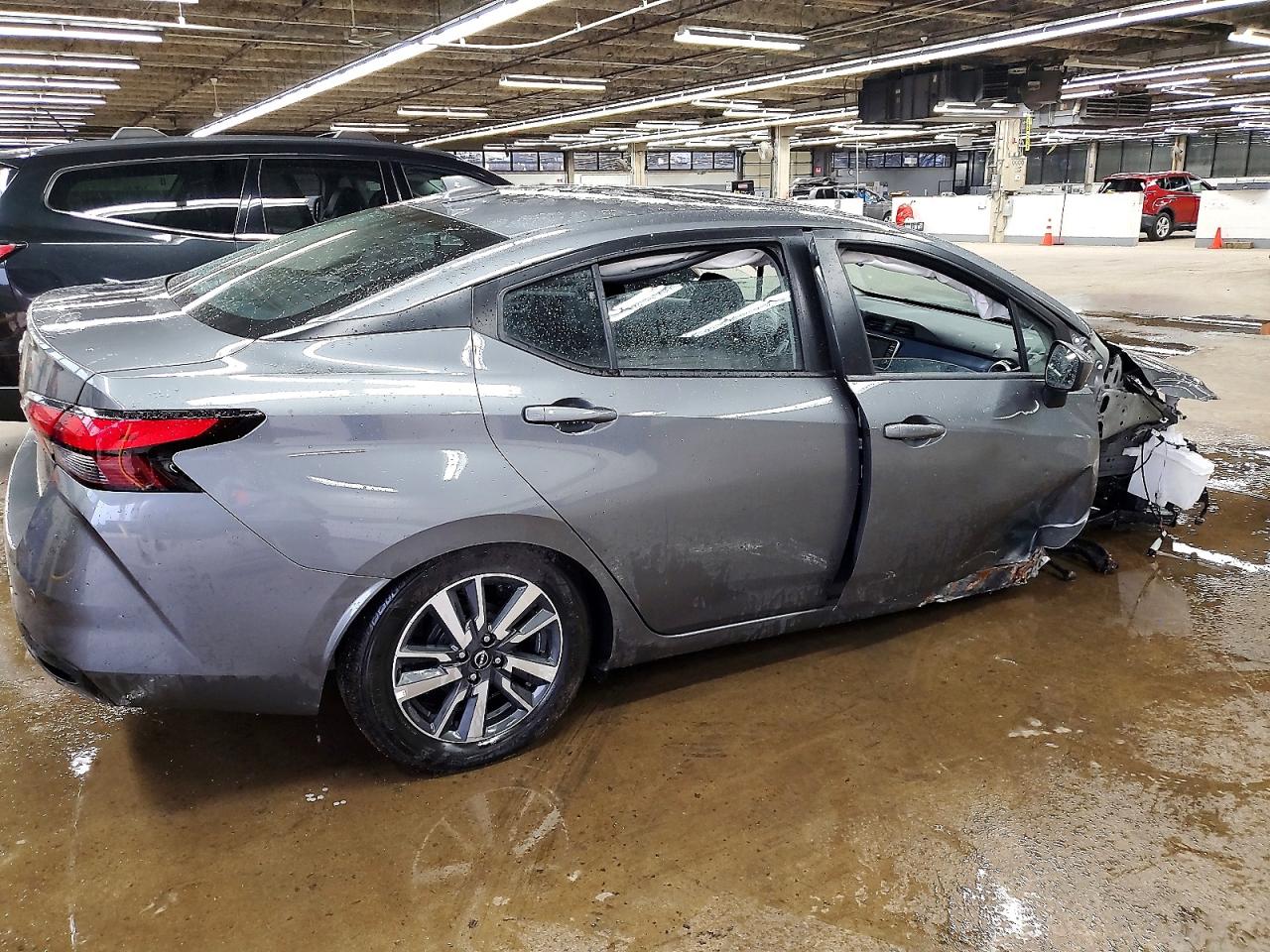 2025 NISSAN VERSA SV photo 3