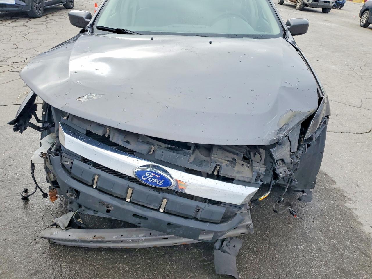 2011 FORD FUSION SE photo 11