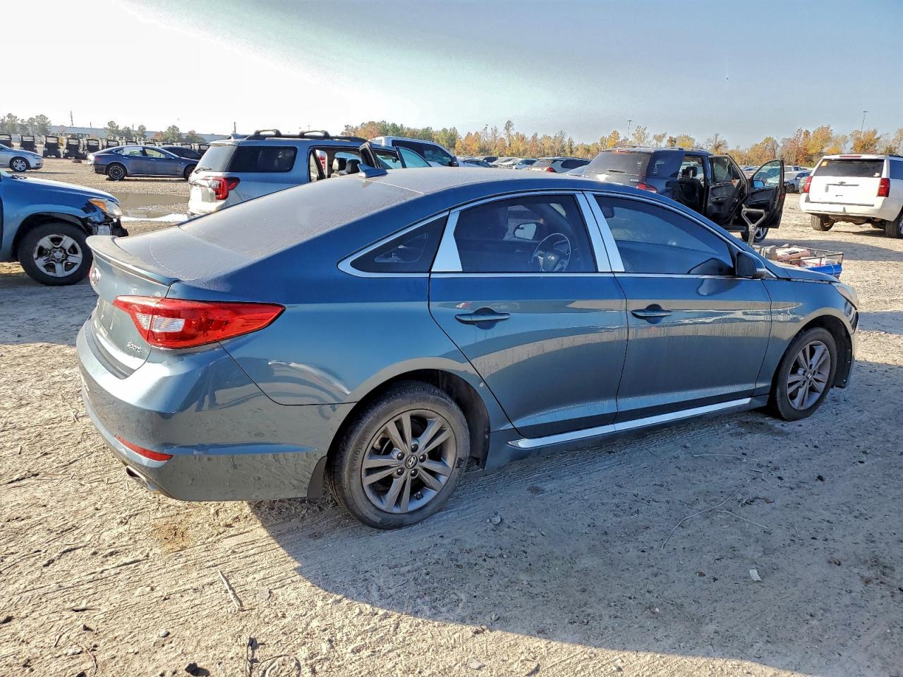 2015 HYUNDAI SONATA SPORT photo 3