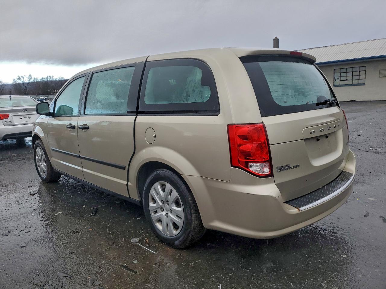 2015 DODGE GRAND CARAVAN SE photo 2