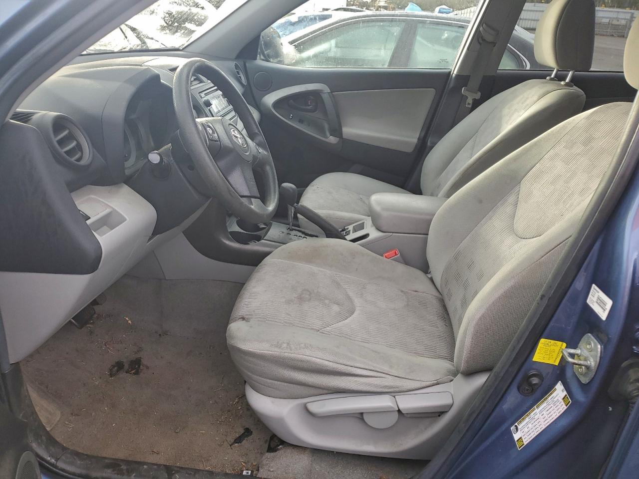 2012 TOYOTA RAV4 photo 7