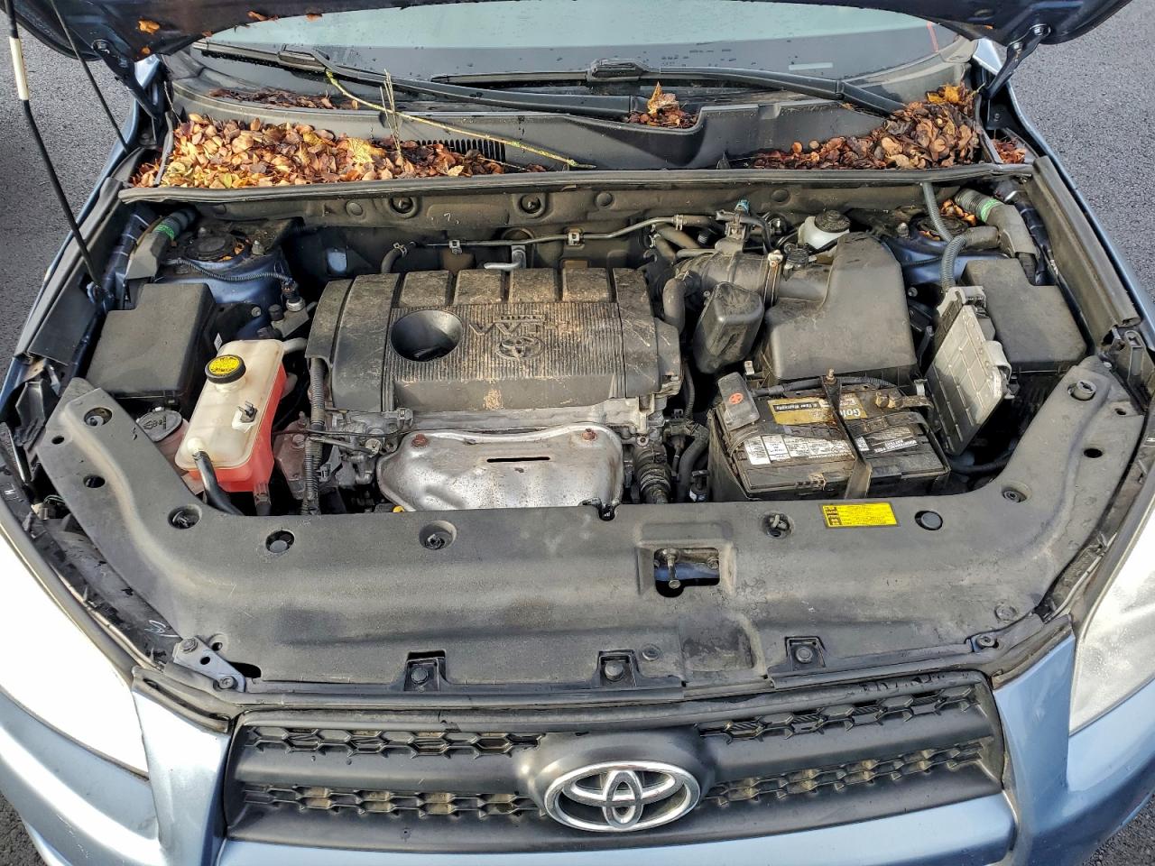 2012 TOYOTA RAV4 photo 12