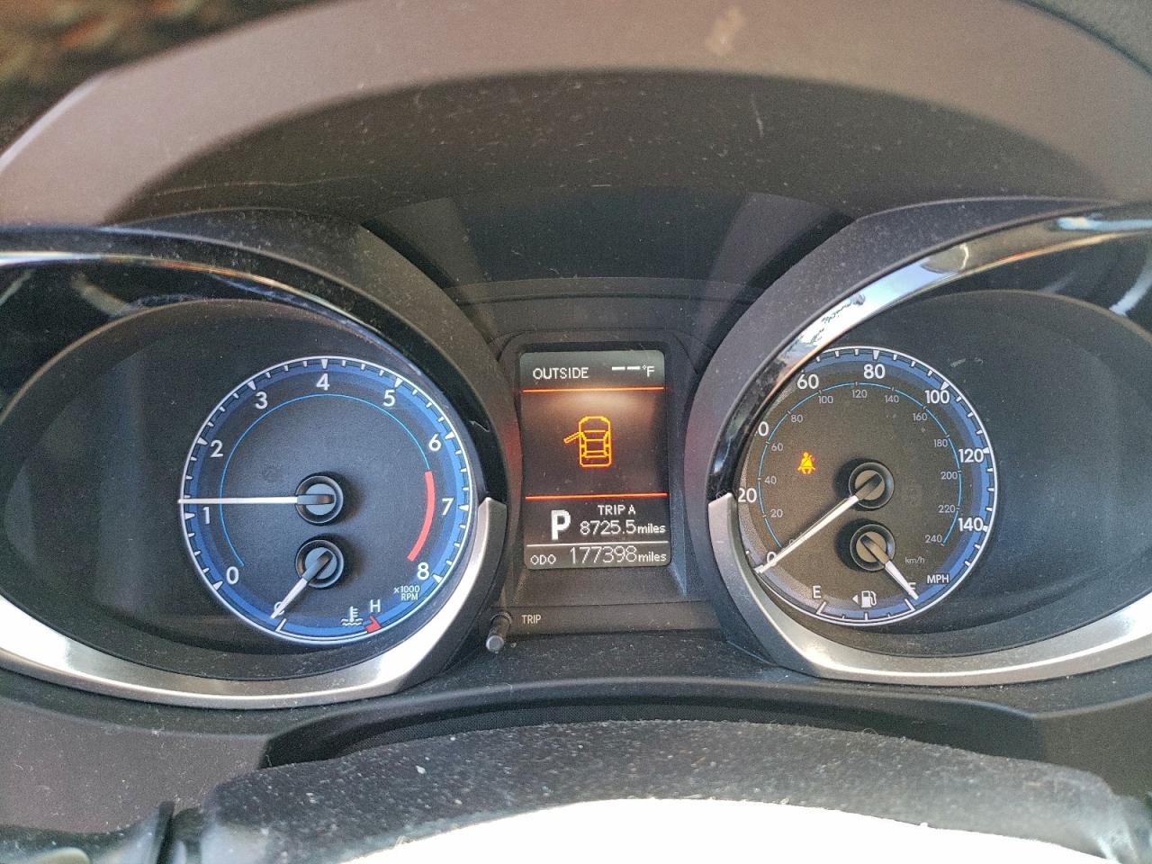 2016 TOYOTA COROLLA L photo 17