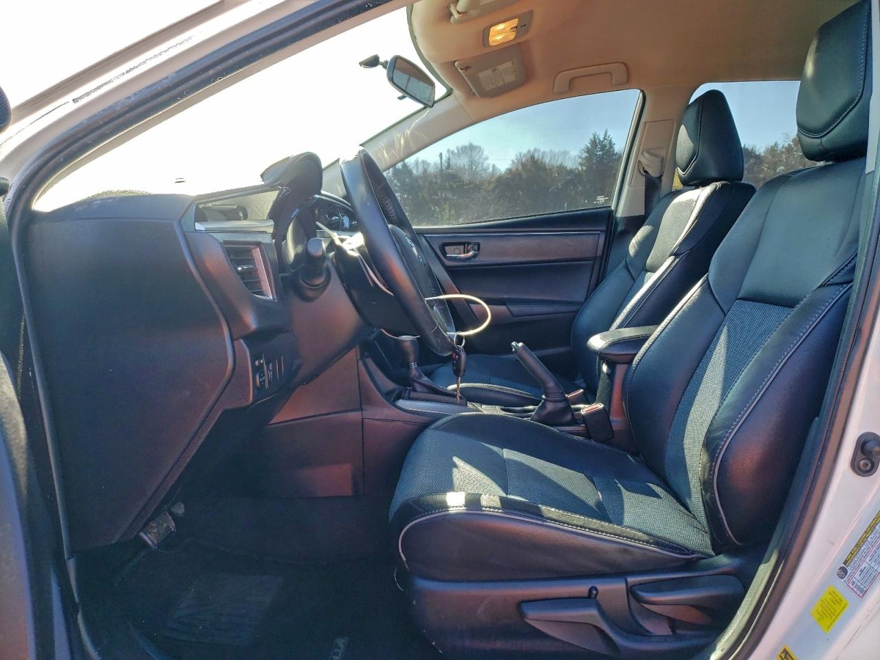 2016 TOYOTA COROLLA L photo 13