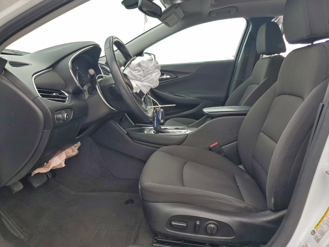 2018 CHEVROLET MALIBU LT photo 13
