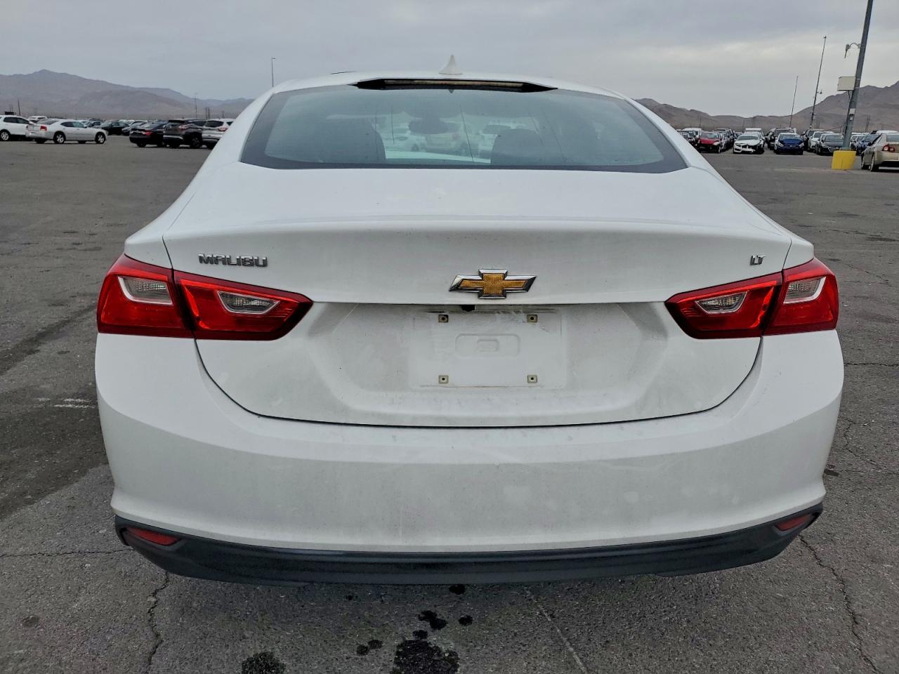 2018 CHEVROLET MALIBU LT photo 11