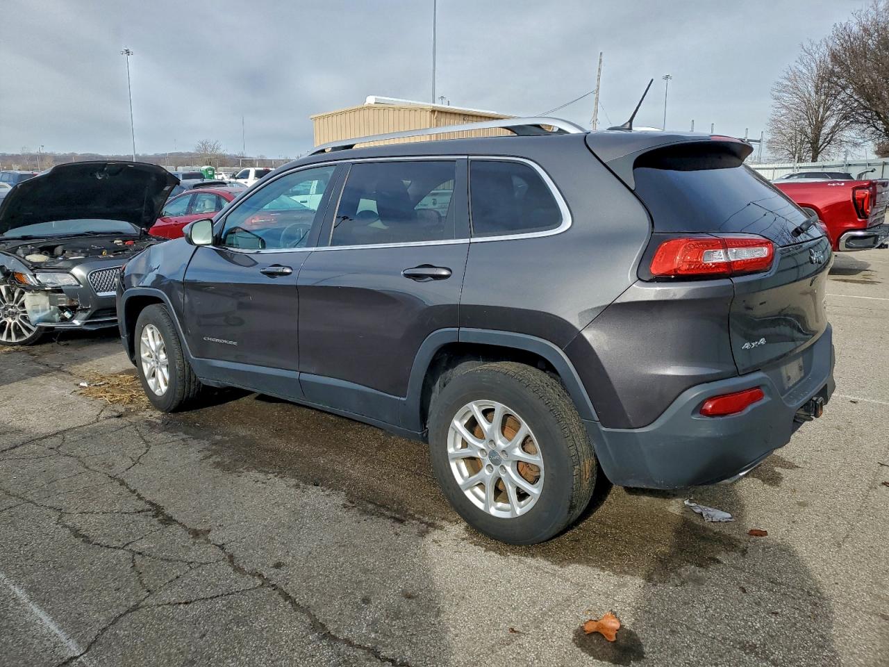 2015 JEEP CHEROKEE LATITUDE photo 3