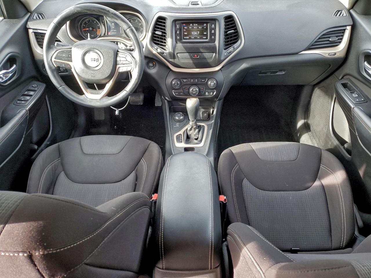 2015 JEEP CHEROKEE LATITUDE photo 15