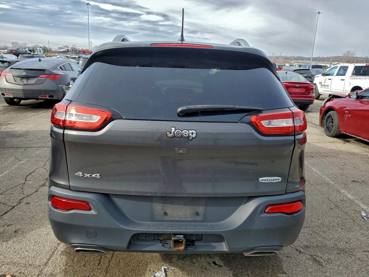 2015 JEEP CHEROKEE LATITUDE photo 11