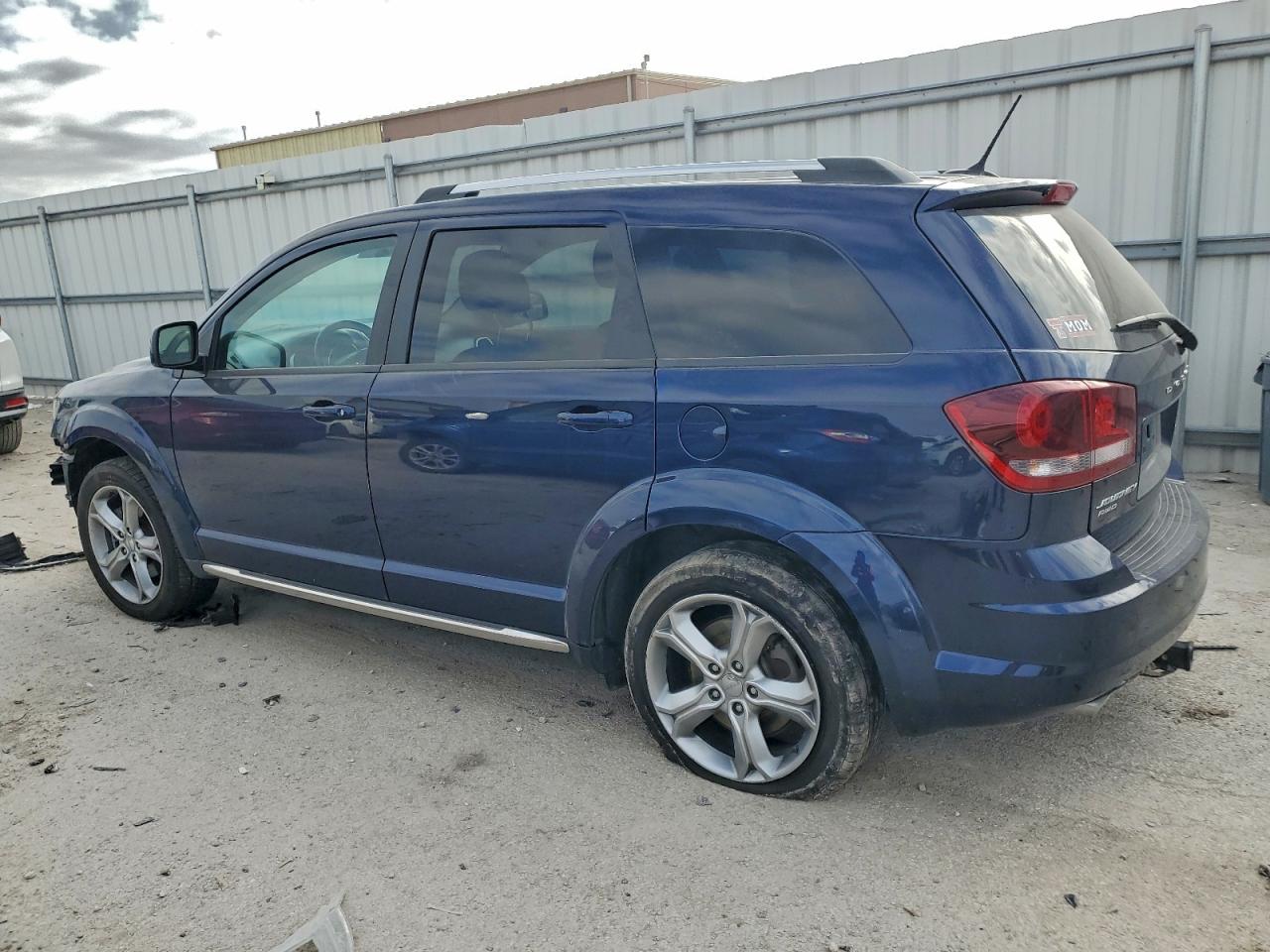 2017 DODGE JOURNEY CROSSROAD photo 2