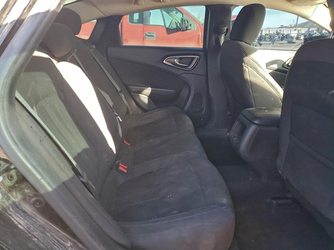 2016 CHRYSLER 200 LIMITED photo 10
