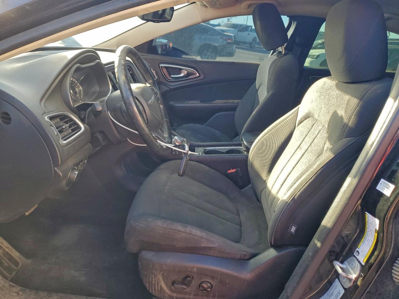 2016 CHRYSLER 200 LIMITED photo 7