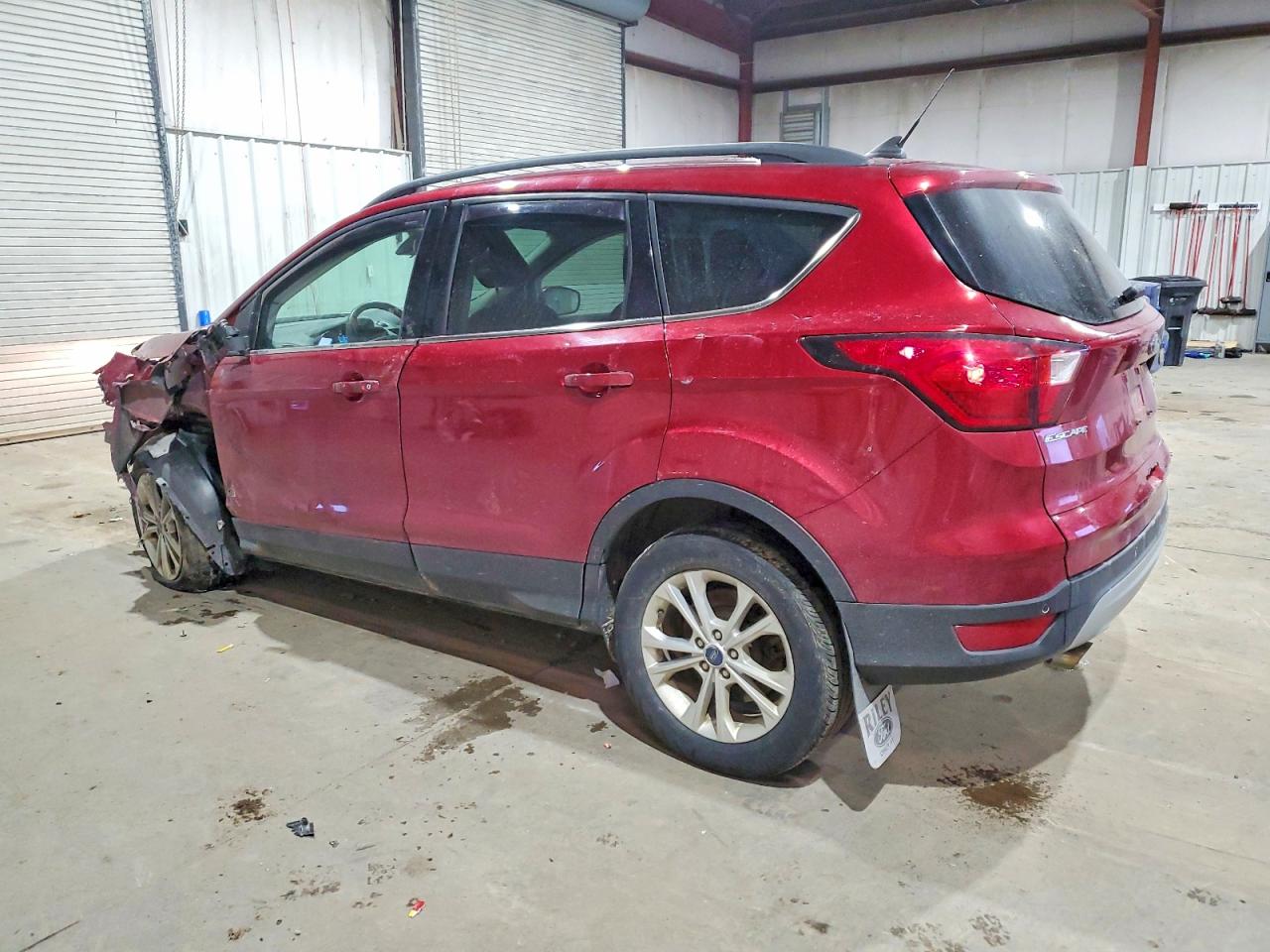 2019 FORD ESCAPE SEL photo 2
