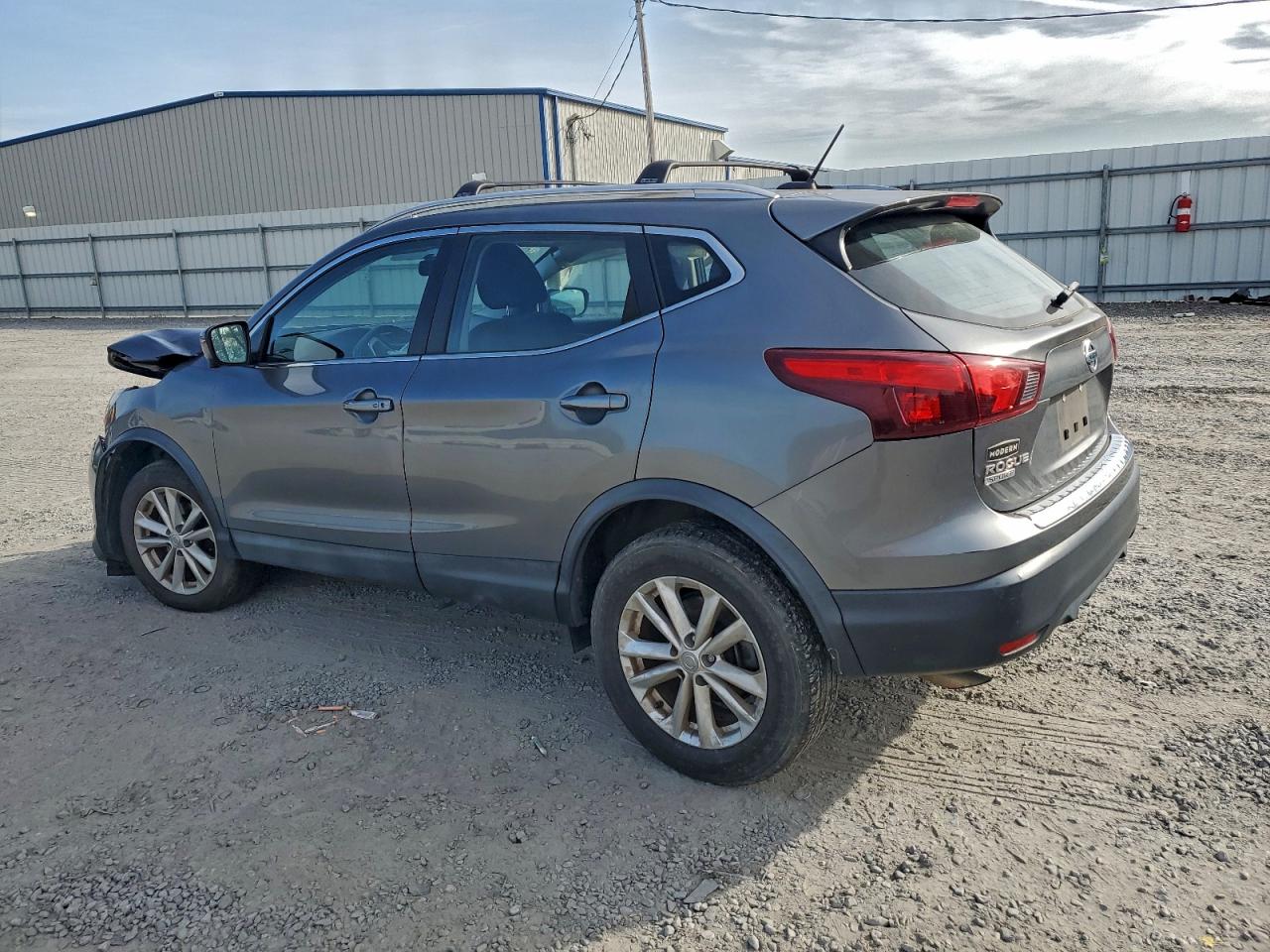 2018 NISSAN ROGUE SPORT S photo 2
