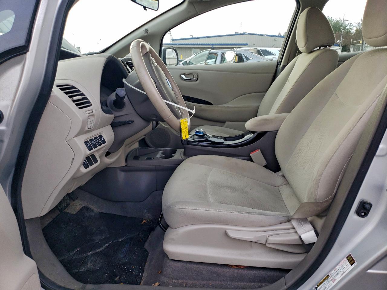 2017 NISSAN LEAF S photo 7