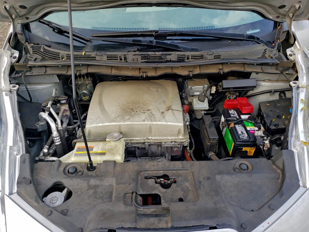 2017 NISSAN LEAF S photo 11