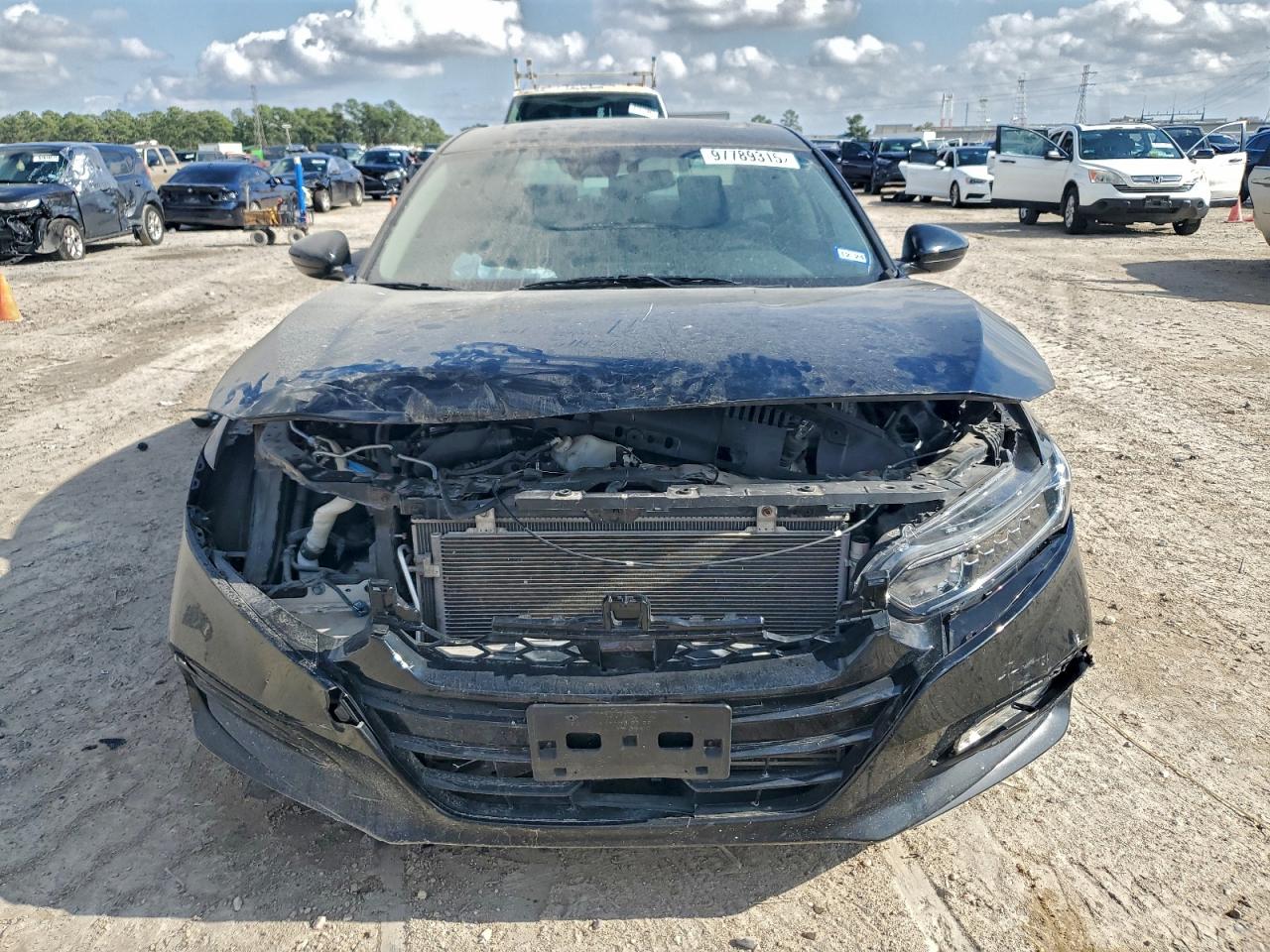 2018 HONDA ACCORD EX photo 5
