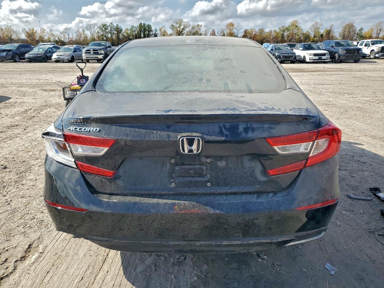 2018 HONDA ACCORD EX photo 6