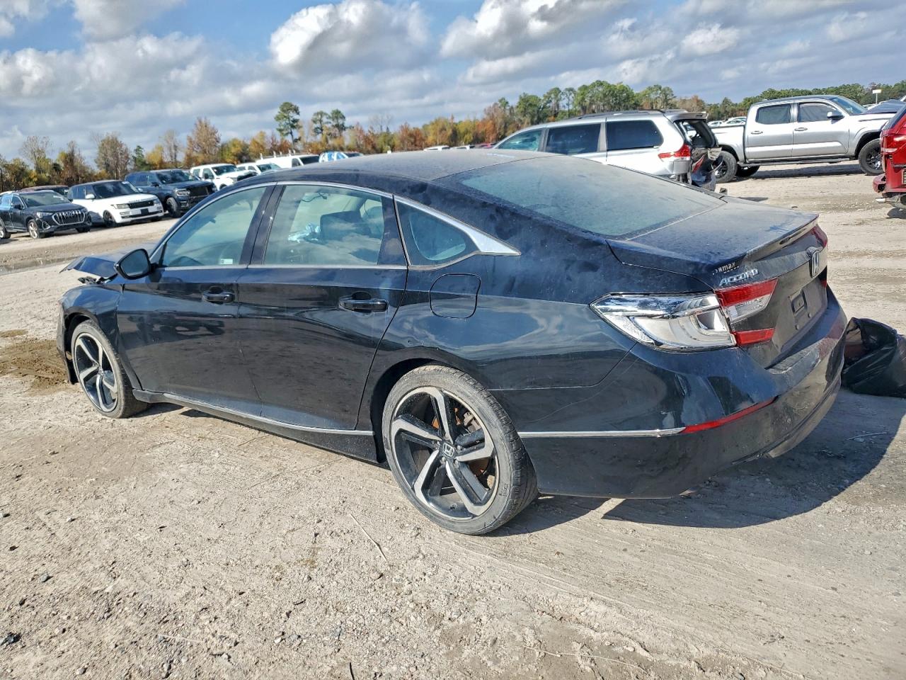 2018 HONDA ACCORD EX photo 2