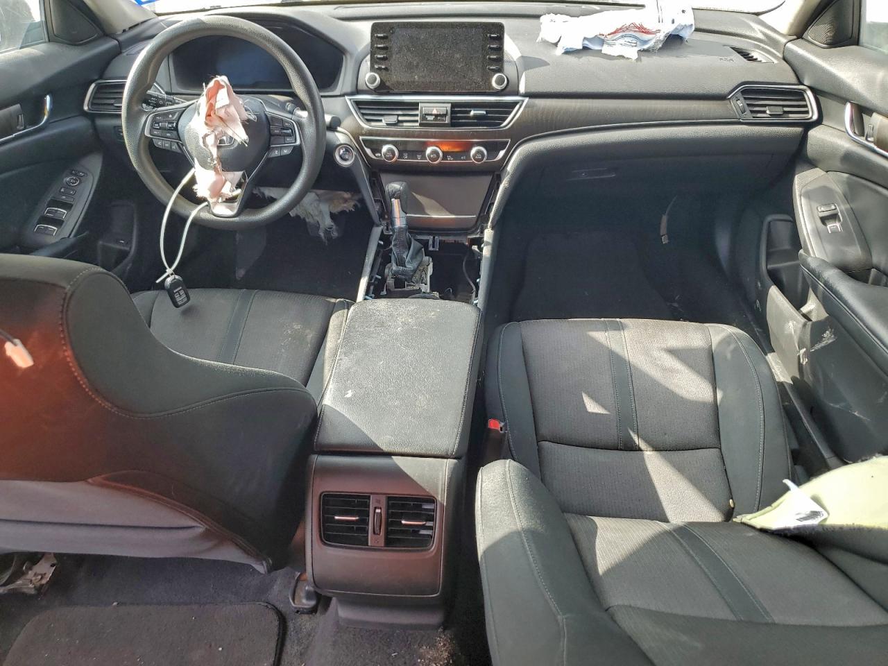 2018 HONDA ACCORD EX photo 8