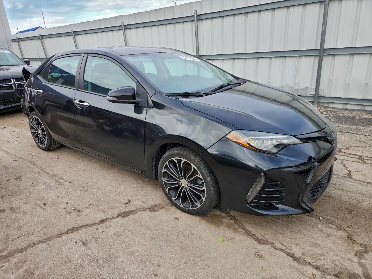 2015 TOYOTA COROLLA L photo 4