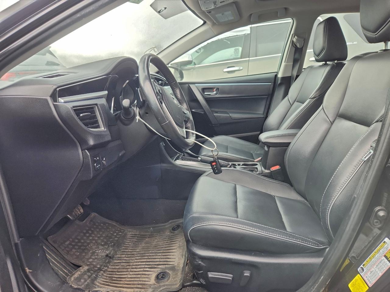 2015 TOYOTA COROLLA L photo 7