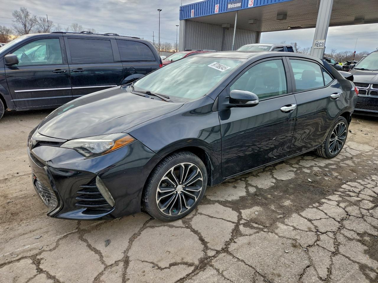 2015 TOYOTA COROLLA