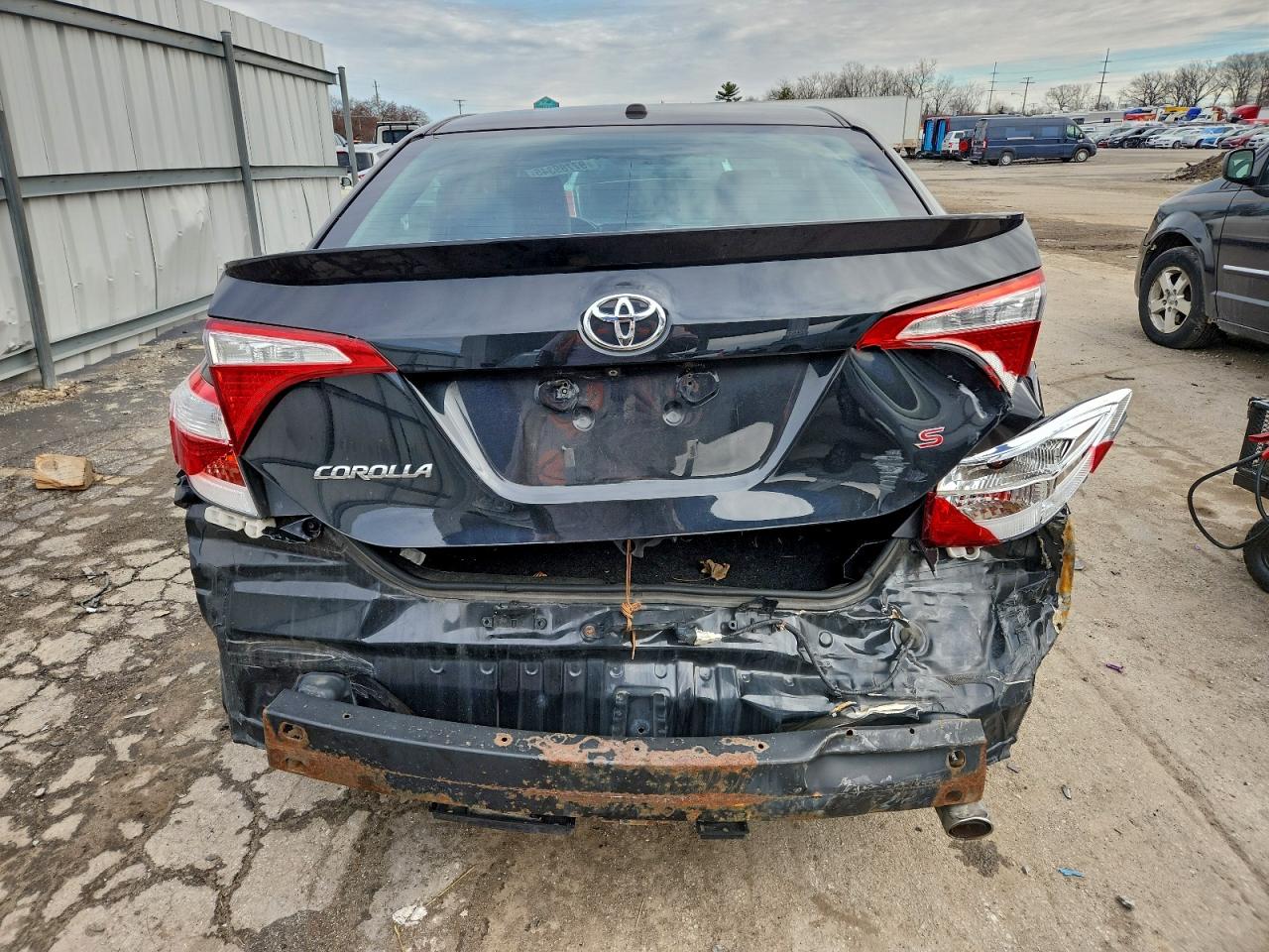 2015 TOYOTA COROLLA L photo 6