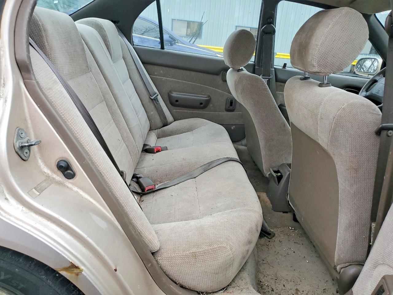 1996 TOYOTA COROLLA DX photo 19