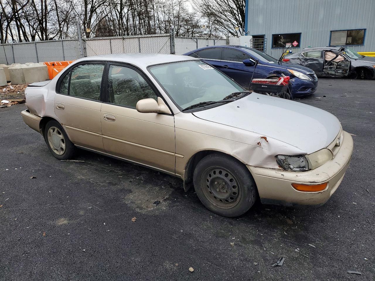 1996 TOYOTA COROLLA DX photo 7