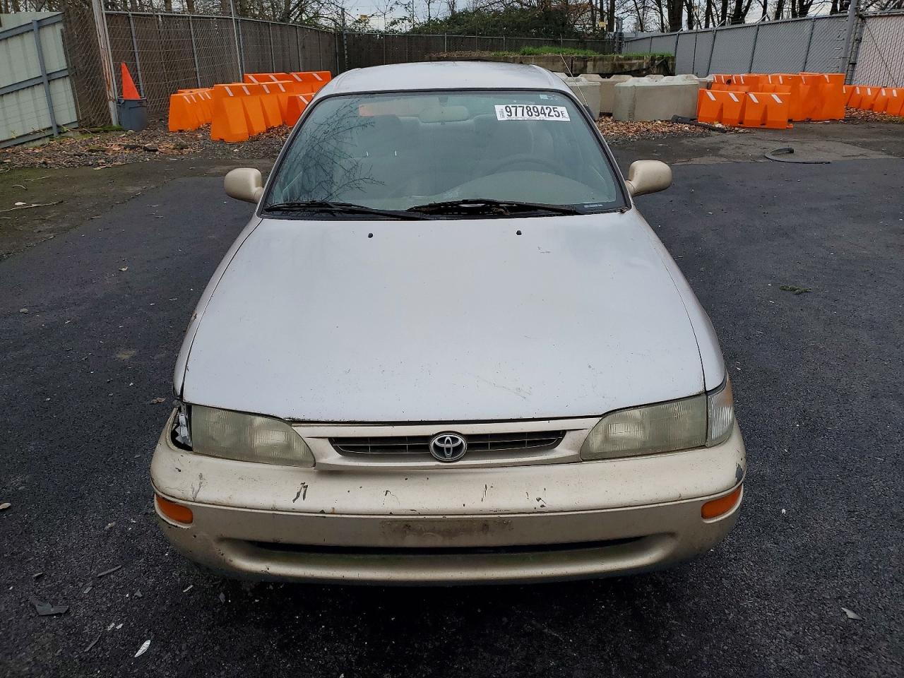 1996 TOYOTA COROLLA DX photo 9