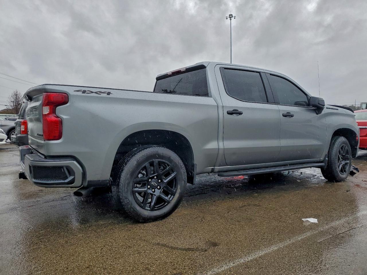 2025 CHEVROLET SILVERADO K1500 CUSTOM photo 3