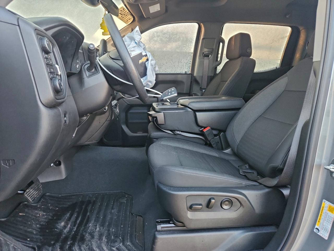 2025 CHEVROLET SILVERADO K1500 CUSTOM photo 7