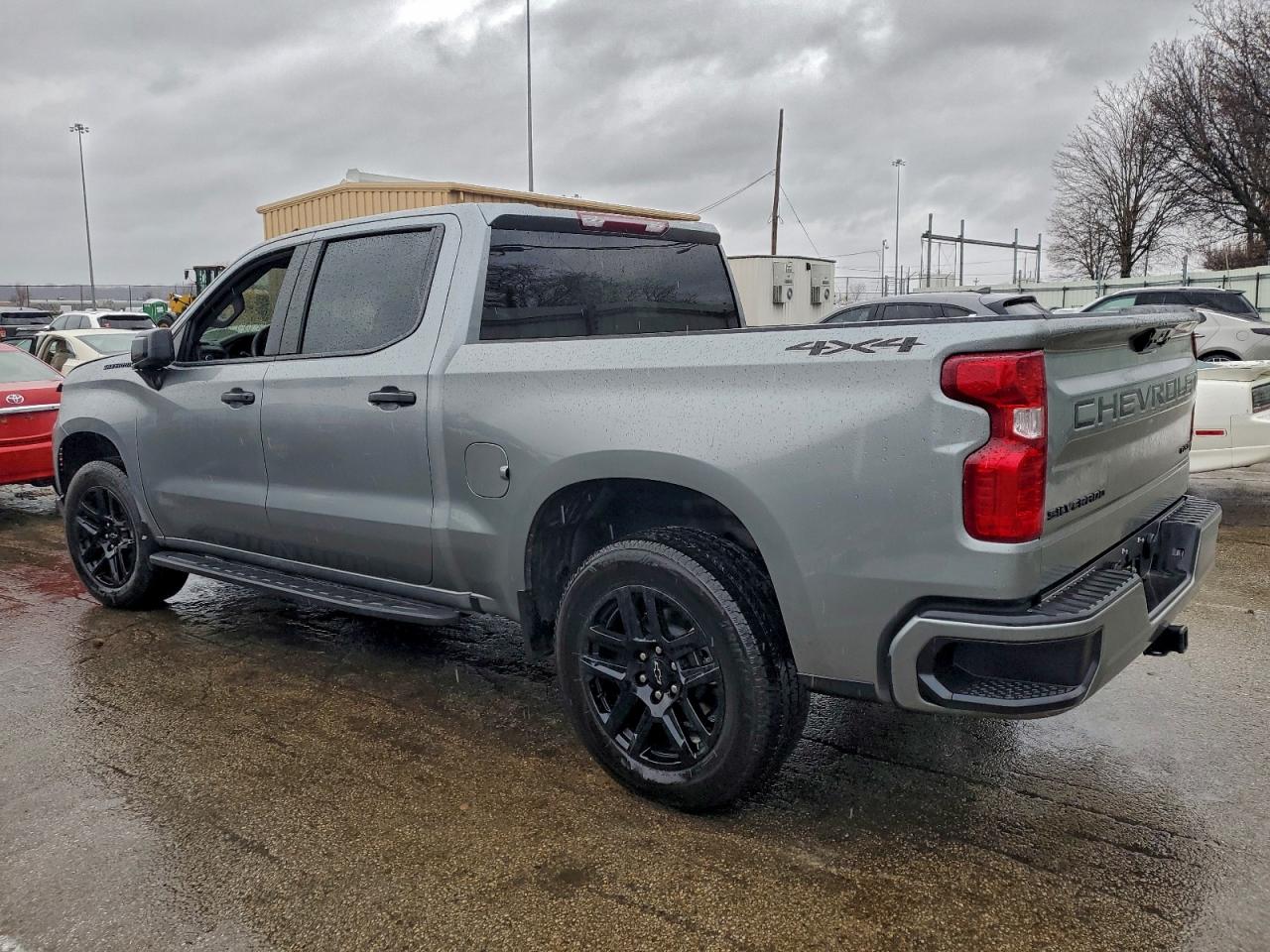 2025 CHEVROLET SILVERADO K1500 CUSTOM photo 2