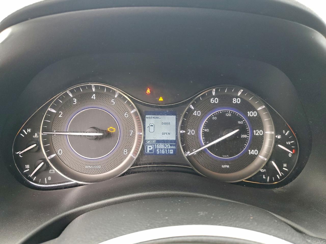 2018 INFINITI QX80 BASE photo 9