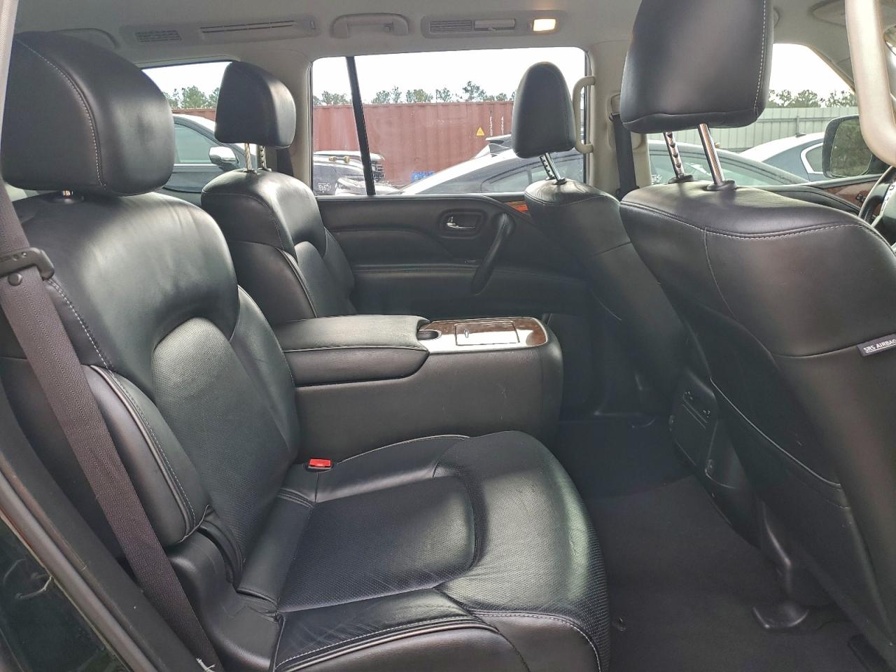 2018 INFINITI QX80 BASE photo 11
