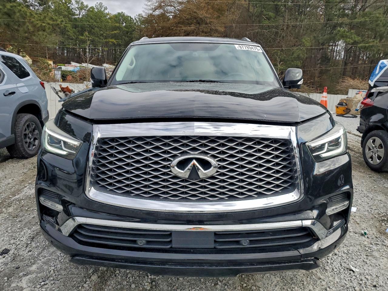2018 INFINITI QX80 BASE photo 5