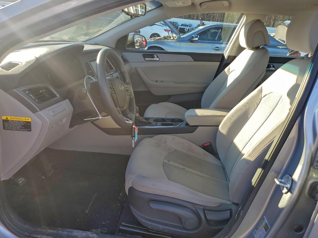 2017 HYUNDAI SONATA SE photo 7
