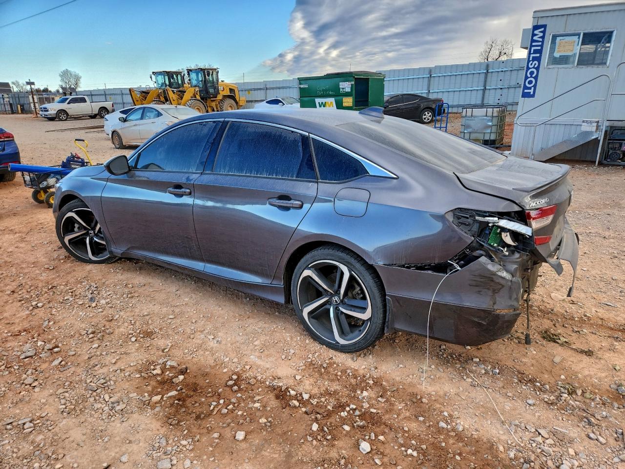 2018 HONDA ACCORD SPORT photo 2