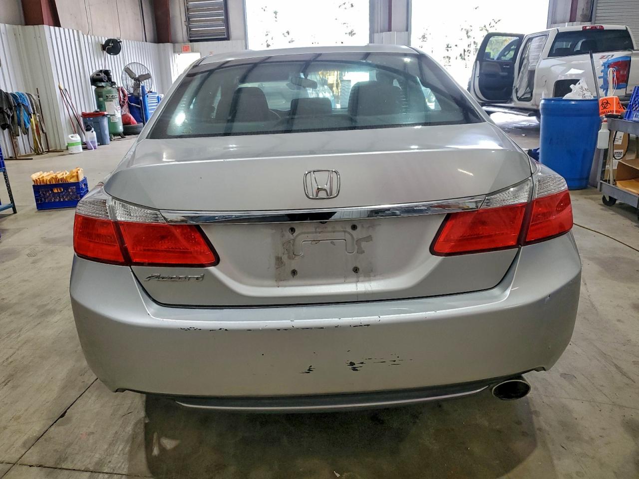2013 HONDA ACCORD LX photo 6