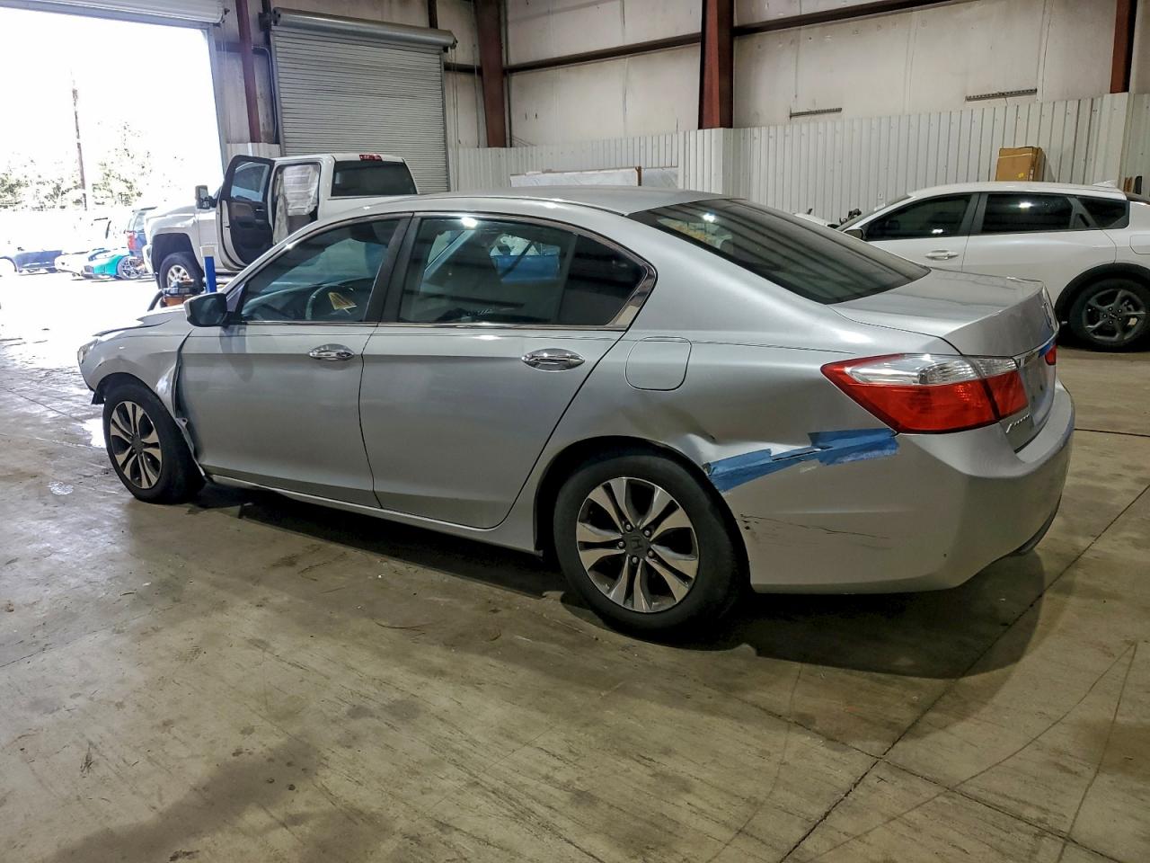 2013 HONDA ACCORD LX photo 2