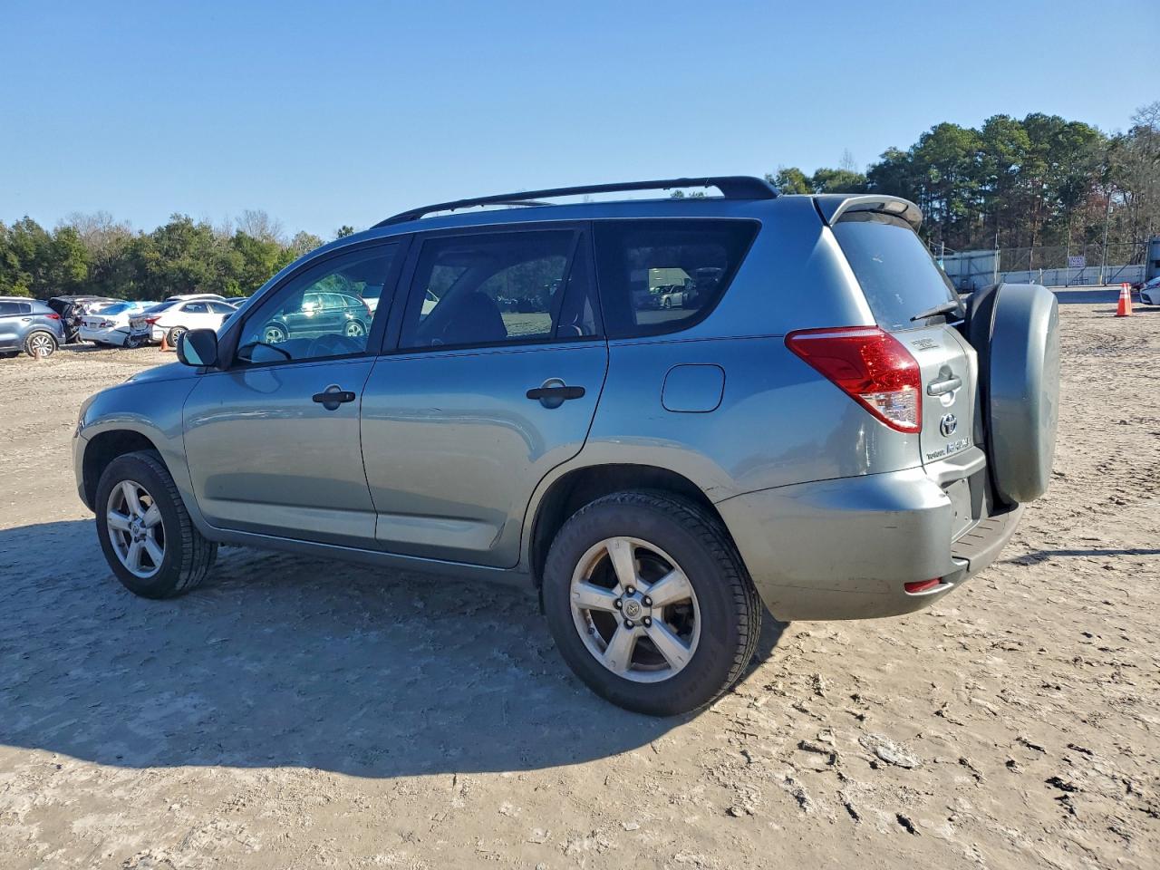 2006 TOYOTA RAV4 photo 2